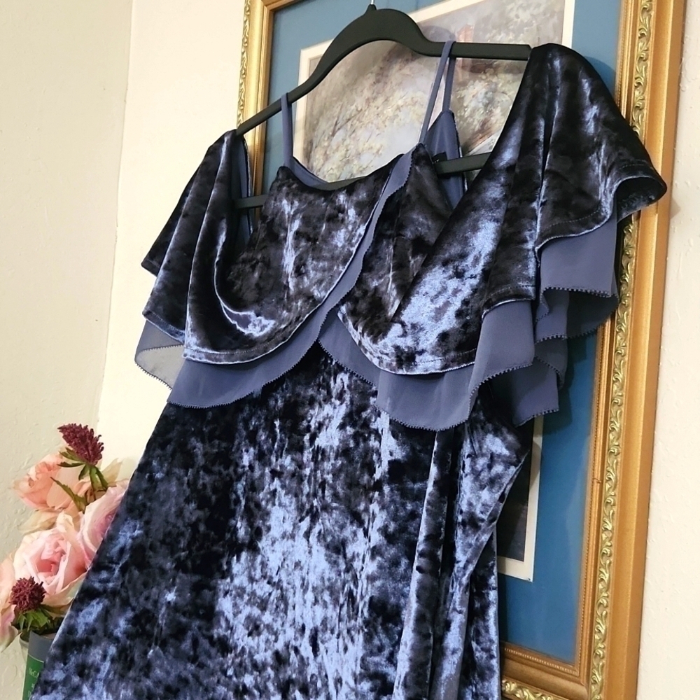 Crushed Velour WHBM Cold Shoulder Top Size Large Sexy Flirty Date Night Dance - Picture 4 of 11